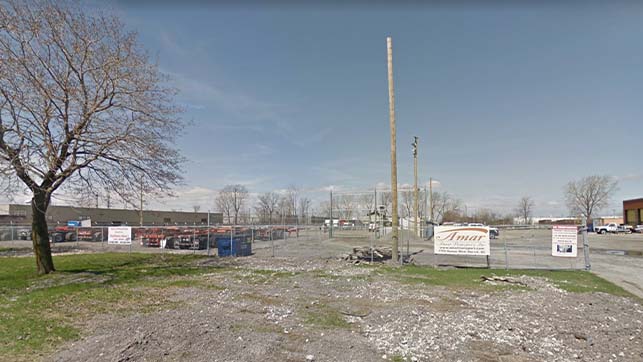 Exterior view of Amar Dorval, QC facility