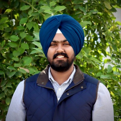 Photo of Akashdeep Singh, Amar Group Reach Stacker Operator